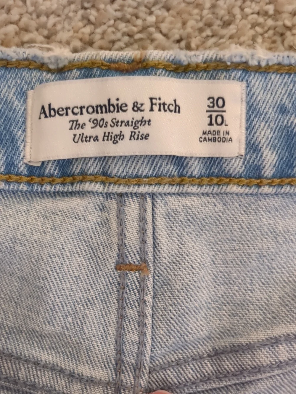 Abercrombie & Fitch The '90s Straight Ultra High Rise Size 30/10 Long - Picture 3 of 6